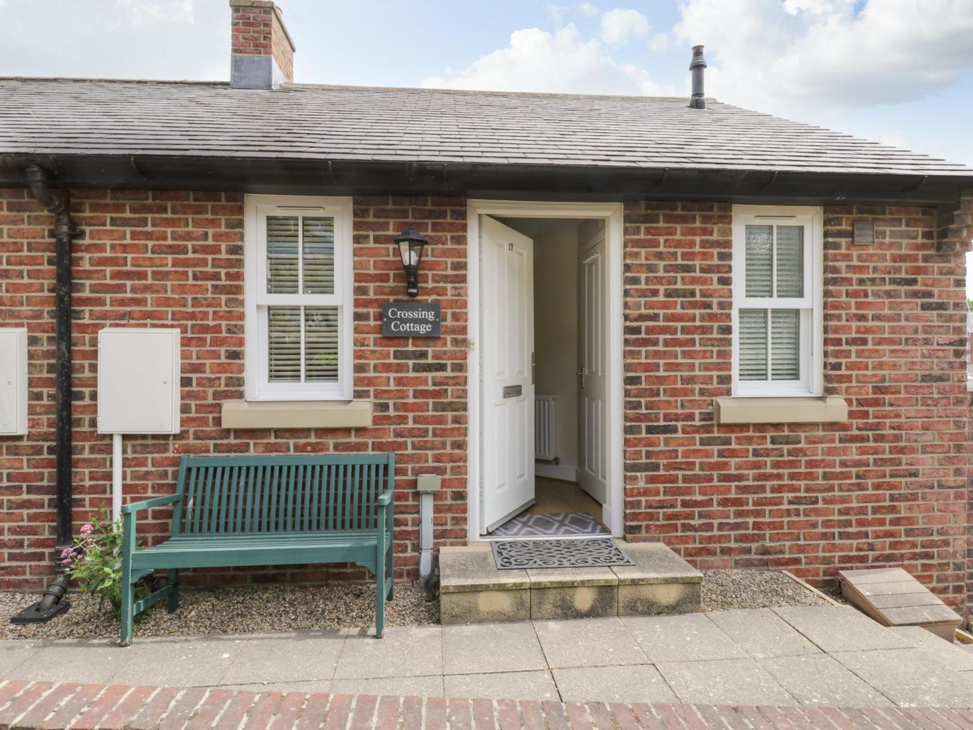 Crossing Cottage Whitby Bagian luar foto